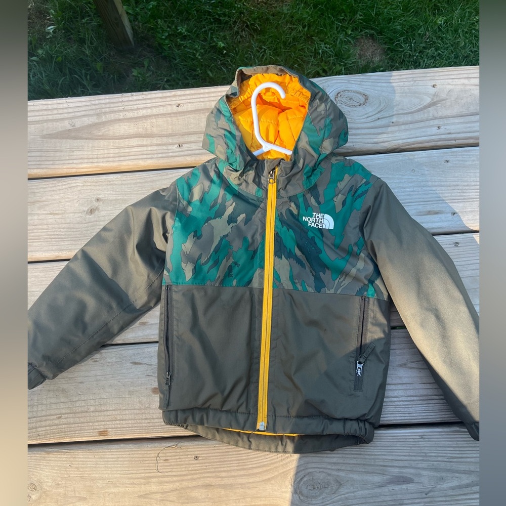 Northface Winter Boys Camo Coat 3T